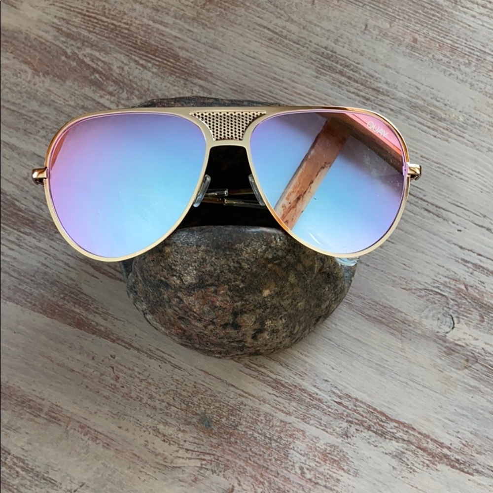 QAUY AUSTRALIA SUNGLASSES